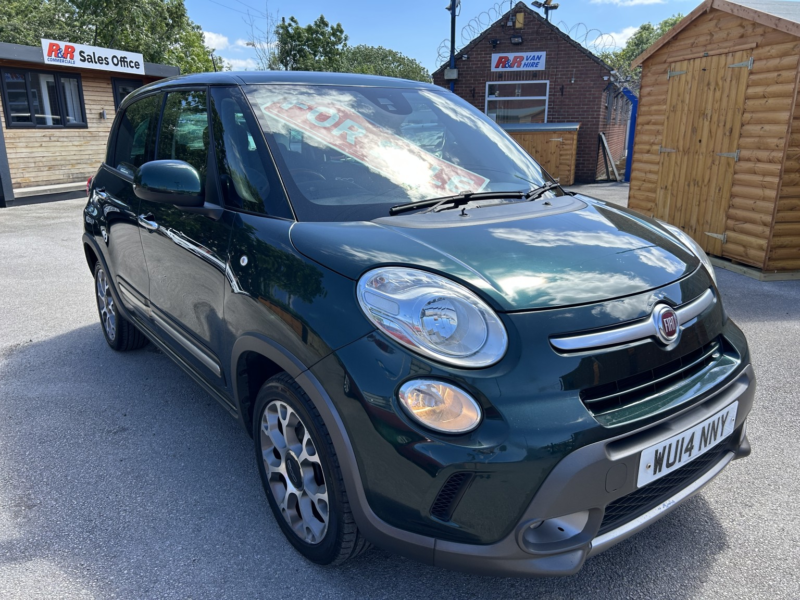 2014 Fiat 500l 1.6 500l Trekking 1.6 Multijet 105hp Trekking in Green — image 1