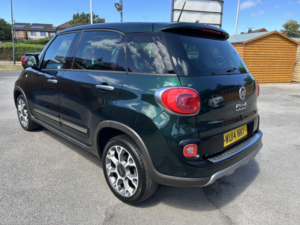 2014 Fiat 500l 1.6 500l Trekking 1.6 Multijet 105hp Trekking in Green — image 3