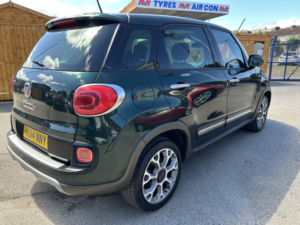 2014 Fiat 500l 1.6 500l Trekking 1.6 Multijet 105hp Trekking in Green — image 4