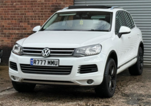 2012 Volkswagen Touareg 3.0 Tdi V6 Bluemotion Tech Se Tiptronic 4WD Euro 5 (s/s) 5dr in White — image 5