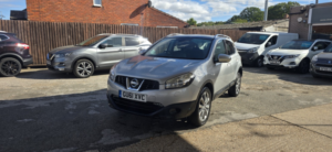 2011 Nissan Qashqai 1.6 Dci Tekna in Silver — image 2