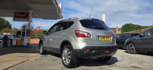 2011 Nissan Qashqai 1.6 Dci Tekna in Silver — image 3