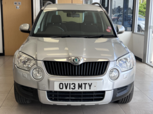2013 Skoda Yeti 1.2 Tsi Se Plus in Silver — image 3