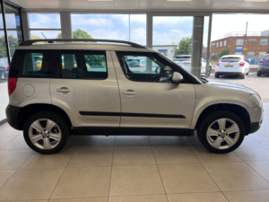2013 Skoda Yeti 1.2 Tsi Se Plus in Silver — image 5