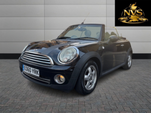 2010 MINI Convertible 1.6 One Convertible in Black — image 3