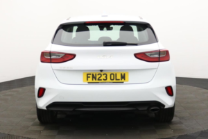 2023 Kia Ceed 1.6 Crdi Mhev 2 Hatchback 5dr Diesel Hybrid Manual Euro 6 (s/s) (134 Bhp) in White — image 6