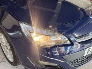 2015 Vauxhall Astra 1.4 16v Excite in Blue — image 3