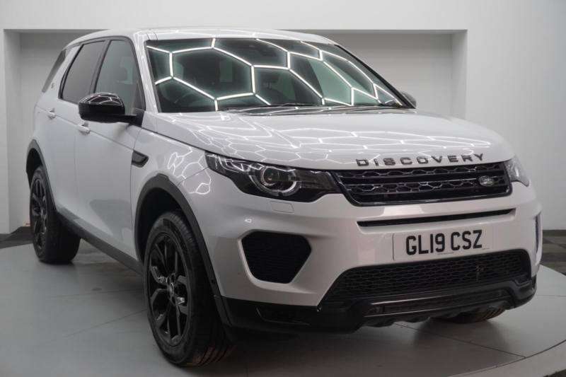2019 Land Rover Discovery Sport 2.0 Td4 Landmark Auto 4WD Euro 6 (s/s) 5dr in White — image 1