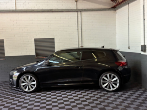 2014 Volkswagen Scirocco 2.0 Tdi Bluemotion Tech R-Line Hatchback 3dr Diesel Manual Euro 5 (s/s) (leather, Nav) (140 Ps) in Black — image 5