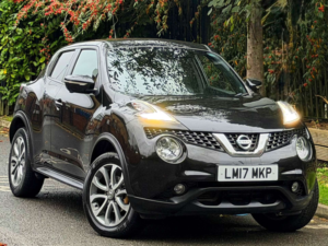 2017 Nissan Juke 1.6 Tekna SUV 5dr Petrol Xtron Euro 6 (117 Ps) in Black — image 3