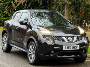 2017 Nissan Juke 1.6 Tekna SUV 5dr Petrol Xtron Euro 6 (117 Ps) in Black — image 6