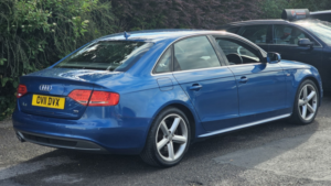 2011 Audi A4 2.0 Tdi S Line in Blue — image 4
