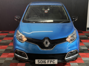 2016 Renault Captur 0.9 Dynamique Nav Tce 90 in Blue — image 4