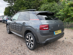 2016 Citroen C4 Cactus 1.6 Bluehdi Flair Edition Hatchback 5dr Diesel Etg6 Euro 6 (s/s) (100 Ps) in Grey — image 4
