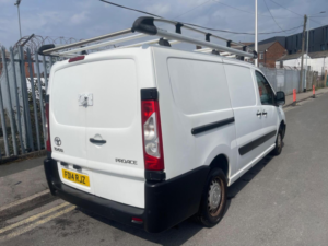 2014 Toyota Proace 2.0 1200 Hdi Fwd L2 H1 5dr in White — image 4