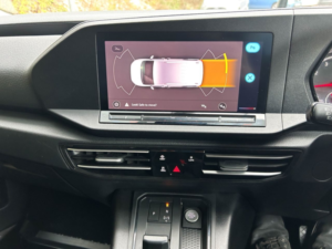 2022 Volkswagen Caddy Maxi Driver Transfer Petrol Auto Wheelchair Accessible Disabled Access Vehicle Wav in Bronze — image 4