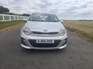 2015 Kia Rio 1.4 2 Auto Euro 6 5dr in Silver — image 3