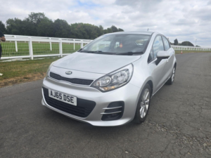 2015 Kia Rio 1.4 2 Auto Euro 6 5dr in Silver — image 4