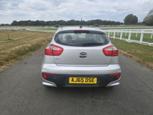 2015 Kia Rio 1.4 2 Auto Euro 6 5dr in Silver — image 6