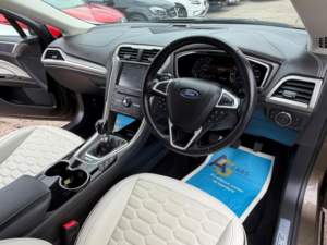 2015 Ford Mondeo 2.0 Tdci Vignale Euro 6 (s/s) 4dr in Brown — image 3