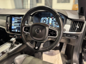 2018 Volvo V90 2.0 D4 R-Design Auto Euro 6 (s/s) 5dr in Black — image 2