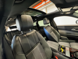 2022 Land Rover Range Rover Velar 2.0 D200 Mhev Edition Auto 4WD Euro 6 (s/s) 5dr in Black — image 4