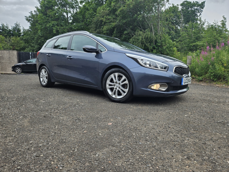 2013 Kia Ceed 1.6 Crdi Ecodynamics 2 in Blue — image 1