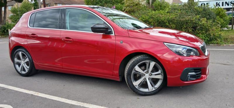 2020 Peugeot 308 1.2 Puretech Tech Edition in Red — image 1