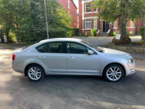 2014 Skoda Octavia 1.4 Tsi Elegance Euro 5 (s/s) 5dr in Silver — image 2