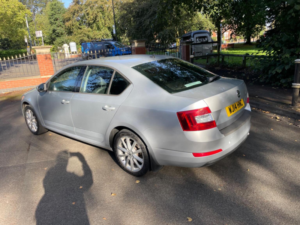 2014 Skoda Octavia 1.4 Tsi Elegance Euro 5 (s/s) 5dr in Silver — image 4