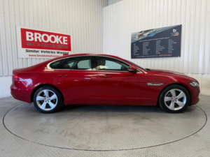 2016 Jaguar Xf 2.0d Portfolio Auto Euro 6 (s/s) 4dr in Red — image 3
