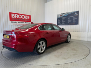 2016 Jaguar Xf 2.0d Portfolio Auto Euro 6 (s/s) 4dr in Red — image 5