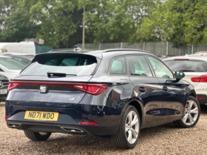2022 SEAT Leon 1.4 Ehybrid 12.8kwh Fr DSG Euro 6 (s/s) 5dr in Blue — image 3