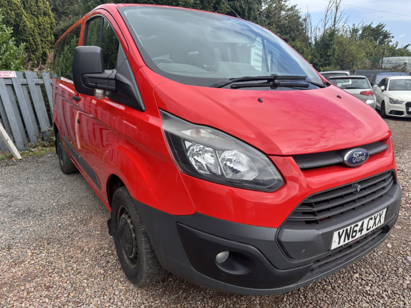 2014 Ford Transit Custom 2.2 Tdci 310 Econetic in Red — image 1