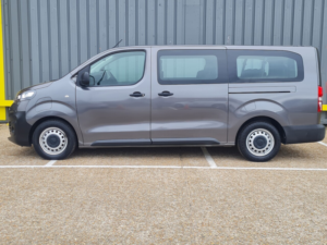 2021 Vauxhall Vivaro Electric Auto 9-SEAT — image 4