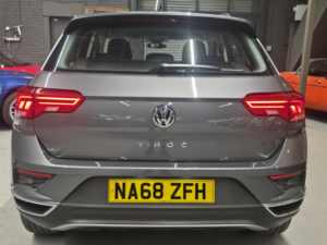 2018 Volkswagen T-Roc 1.0 Tsi Se in Grey — image 4