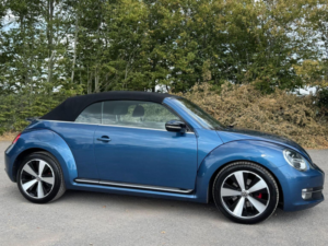 2016 Volkswagen Beetle 2.0 Tsi Bluemotion Tech Sport Cabriolet Euro 6 (s/s) 2dr in Blue — image 2