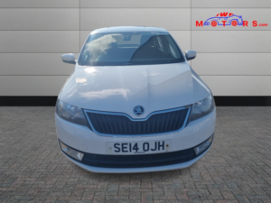 2014 Skoda Rapid Spaceback 1.2 Tsi Elegance in White — image 2