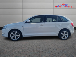 2014 Skoda Rapid Spaceback 1.2 Tsi Elegance in White — image 4