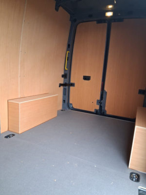 2026 Volkswagen Crafter 2.0 Tdi Cr35 Commerce Plus in Grey — image 5