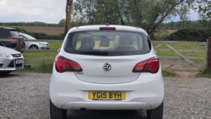 2015 Vauxhall Corsa 1.4i Se Auto Euro 6 5dr in White — image 5