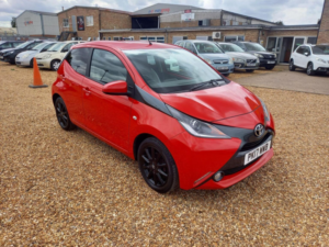 2017 Toyota Aygo 1.0 Vvt-I X-Style Euro 6 5dr in Red — image 2
