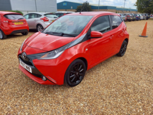 2017 Toyota Aygo 1.0 Vvt-I X-Style Euro 6 5dr in Red — image 4