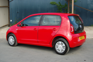 2012 Volkswagen Up 1.0 Move Up! Auto in Red — image 4