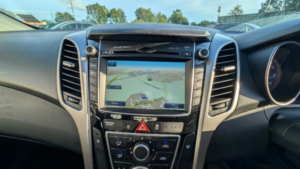 2016 Hyundai I30 1.4 I30 5dr Se Nav 1.4 100ps Bd in Grey — image 2