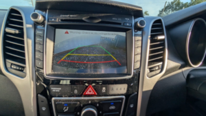 2016 Hyundai I30 1.4 I30 5dr Se Nav 1.4 100ps Bd in Grey — image 3
