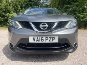 2016 Nissan Qashqai 1.6 Dci Tekna 4WD Euro 6 (s/s) 5dr in Grey — image 5