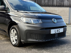 2021 Volkswagen Caddy Maxi 2.0 Tdi C20 Commerce Lwb Euro 6 (s/s) 6dr in Black — image 4