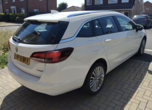 2018 Vauxhall Astra 1.4 I Turbo Elite Nav in White — image 3