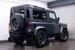 2014 Land Rover Defender 90 2.2 Tdci Xs 4WD Swb Euro 5 3dr in Grey — image 2